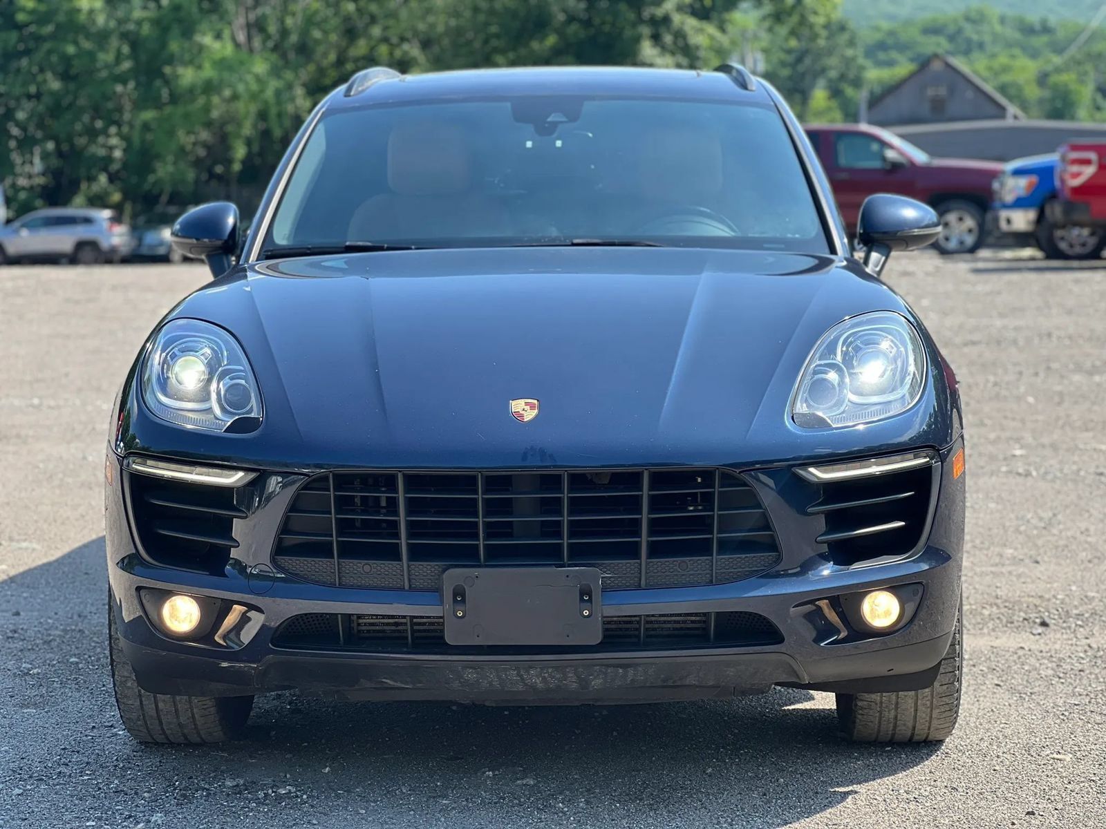 Used 2018 Porsche Macan Sport Edition AWD/4WD image 1
