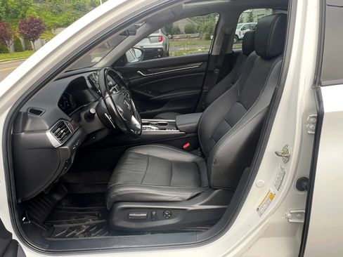 Used 2020 Honda Accord Touring image 27