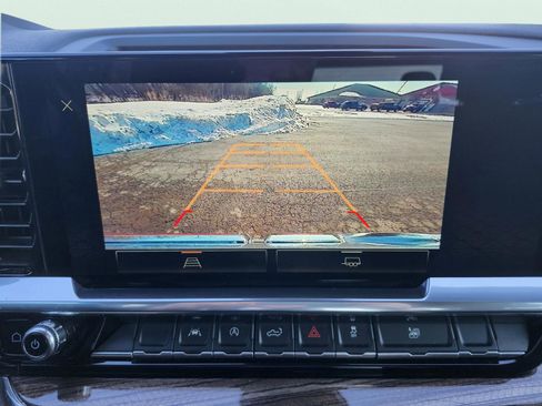 Used 2024 GMC Sierra 1500 Elevation image 22