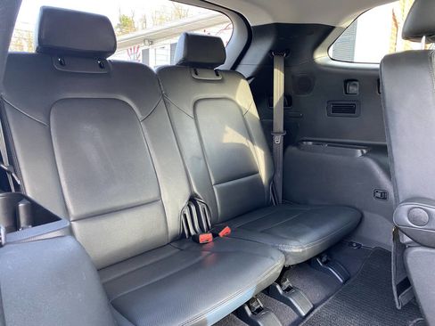 Used 2017 Hyundai Santa Fe Limited w/ Cargo Package image 23