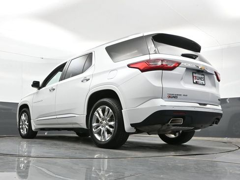 Used 2021 Chevrolet Traverse High Country w/ LPO, Cargo Package AWD/4WD image 48