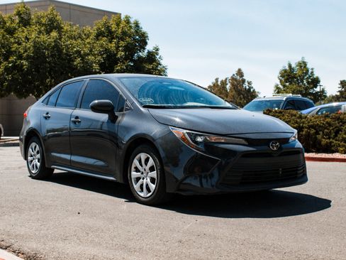 Used 2024 Toyota Corolla LE FWD image 3