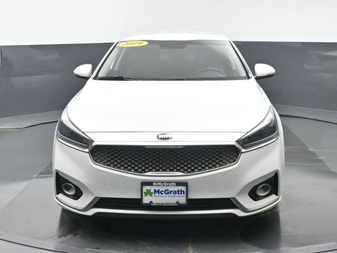 Used 2019 Kia Cadenza Premium image 4