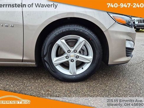 Used 2024 Chevrolet Malibu LT image 28