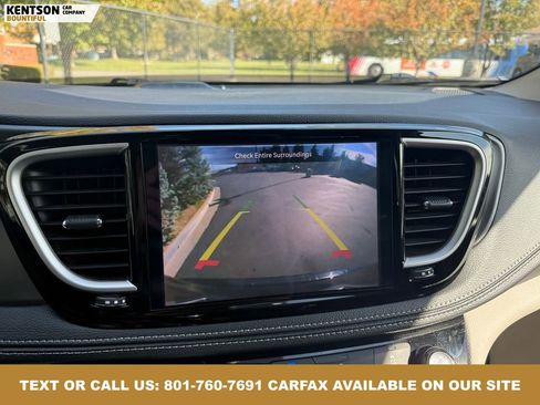 Used 2024 Chrysler Pacifica Select image 26