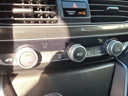 Used 2022 Honda Accord Sport image 15