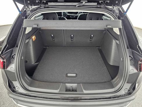 New 2026 Chevrolet Trax LT w/ Driver Confidence Package image 14