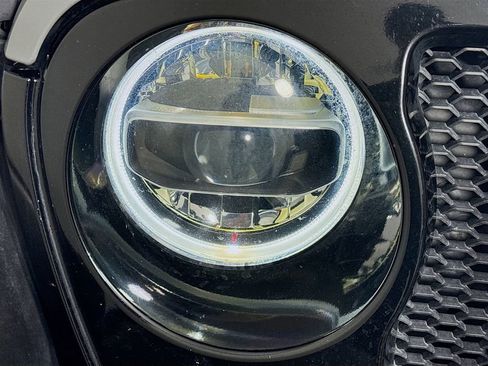 Used 2021 Jeep Wrangler Unlimited Sport image 35