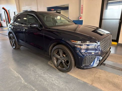 Used 2025 Genesis GV70 3.5T Sport w/ Sport Prestige Package AWD/4WD image 6