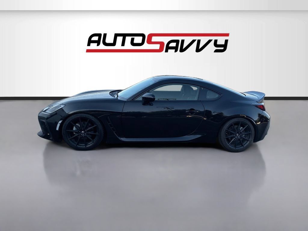 Used 2025 Toyota GR86 Premium w/ ALL Weather Mat Package (TMS) RWD image 4