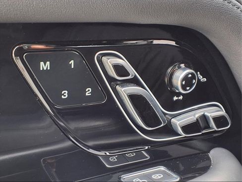 Used 2018 Land Rover Range Rover Supercharged image 24