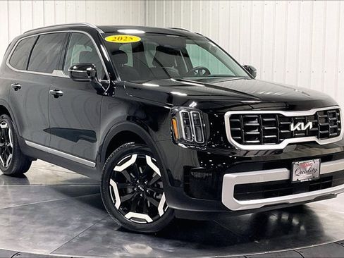 Used 2025 Kia Telluride S image 3