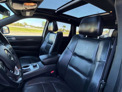 Used 2018 Jeep Grand Cherokee Limited w/ Luxury Group II AWD/4WD image 10