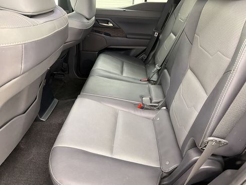 Used 2024 Lexus GX 550 w/ Accessory Package (2T) image 14