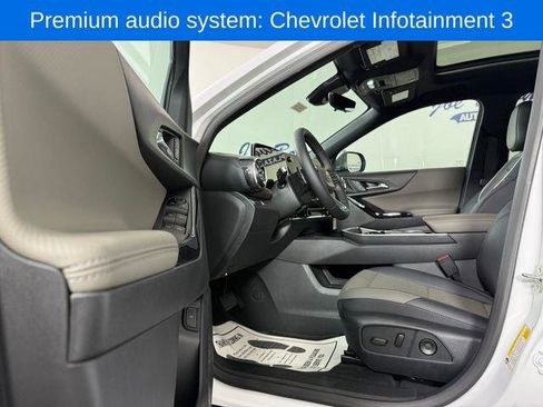 New 2026 Chevrolet Equinox LT w/ Convenience Package II AWD/4WD image 10