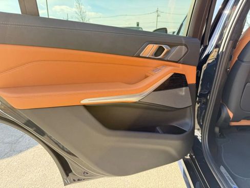 Used 2022 BMW X7 M50i w/ Executive Package image 13