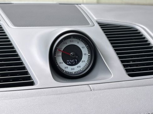 Used 2023 Porsche Cayenne Turbo AWD/4WD image 57