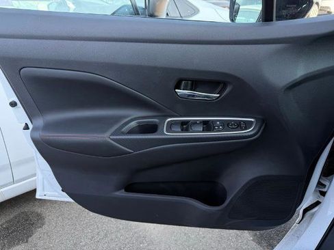 New 2025 Nissan Versa SR w/ Trunk Package image 18