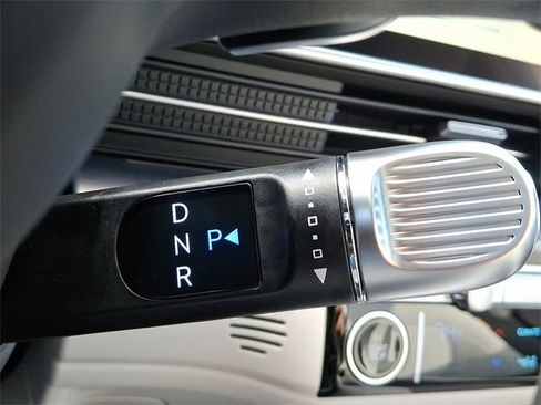 New 2025 Hyundai Ioniq 6 Limited image 8