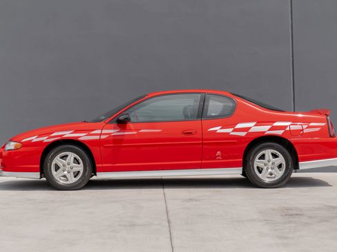 Used 2000 Chevrolet Monte Carlo SS FWD image 2