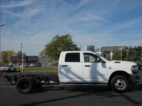 Used 2022 RAM 3500 Tradesman w/ Max Tow Package image 5