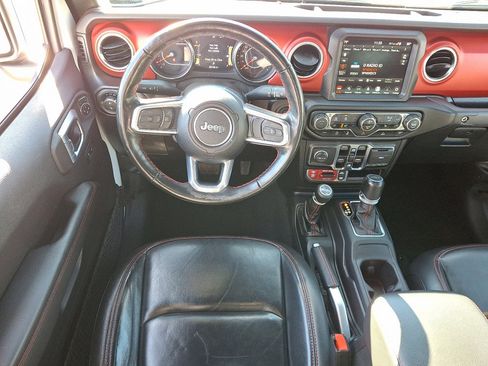 Certified 2022 Jeep Gladiator Rubicon w/ Cold Weather Group image 22