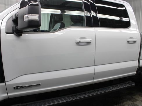 Used 2025 Ford F350 Lariat w/ Black Appearance Package image 52