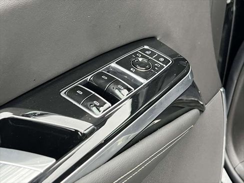 Used 2026 Cadillac Escalade ESV Sport w/ LPO, ONYX Package AWD/4WD image 20