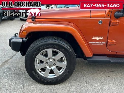Used 2011 Jeep Wrangler Unlimited Sahara w/ Connectivity Group AWD/4WD image 7