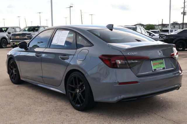 Used 2025 Honda Civic Sport image 4