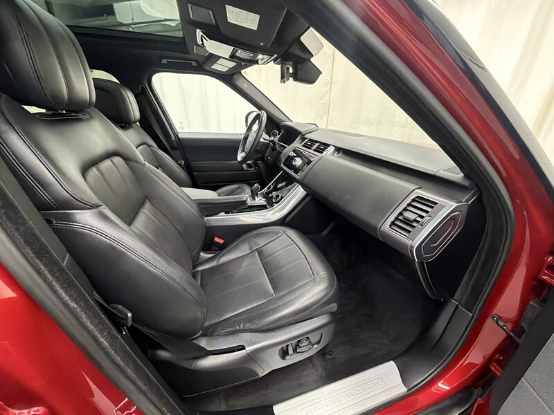 Used 2020 Land Rover Range Rover Sport HSE AWD/4WD image 13
