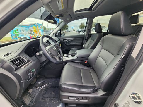 Certified 2024 Honda Ridgeline RTL image 17