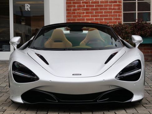 Used 2020 McLaren 720S Luxury image 2