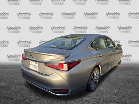 Used 2019 Lexus ES 300h w/ Premium Package FWD image 9