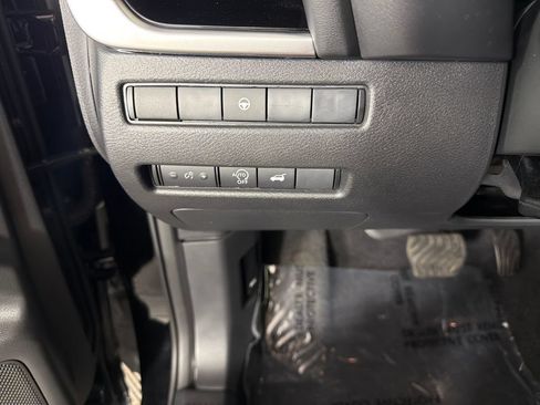 Used 2026 Nissan Rogue SL AWD/4WD image 15