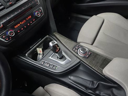 Used 2013 BMW 335i xDrive Sedan AWD/4WD image 26