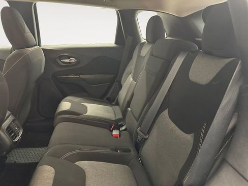 Used 2016 Jeep Cherokee Sport w/ Cold Weather Group image 13