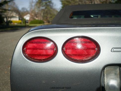 Used 2003 Chevrolet Corvette Convertible w/ Preferred Equipment Group1 image 59