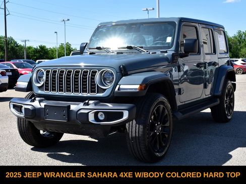 Used 2025 Jeep Wrangler Unlimited Sahara AWD/4WD image 1
