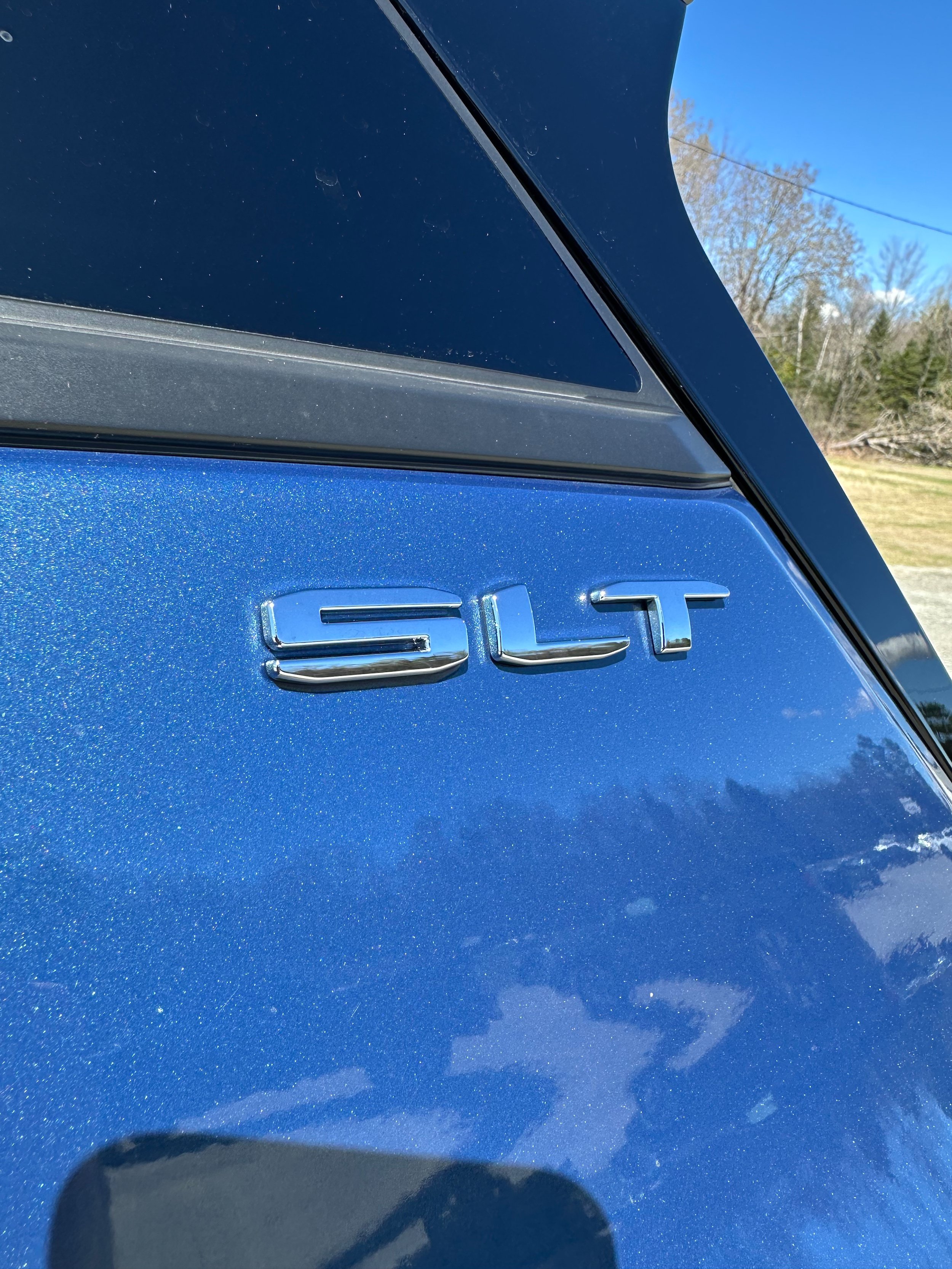 Used 2024 GMC Terrain SLT AWD/4WD image 29