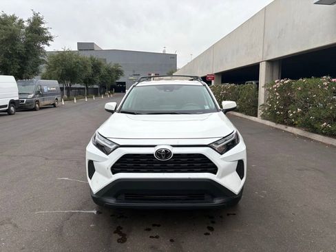 Used 2023 Toyota RAV4 XLE AWD/4WD image 3