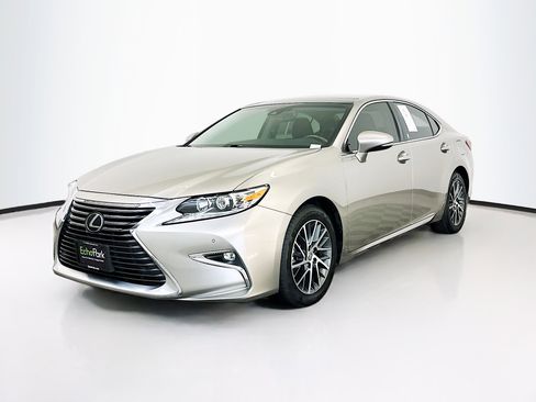 Used 2017 Lexus ES 350 image 3