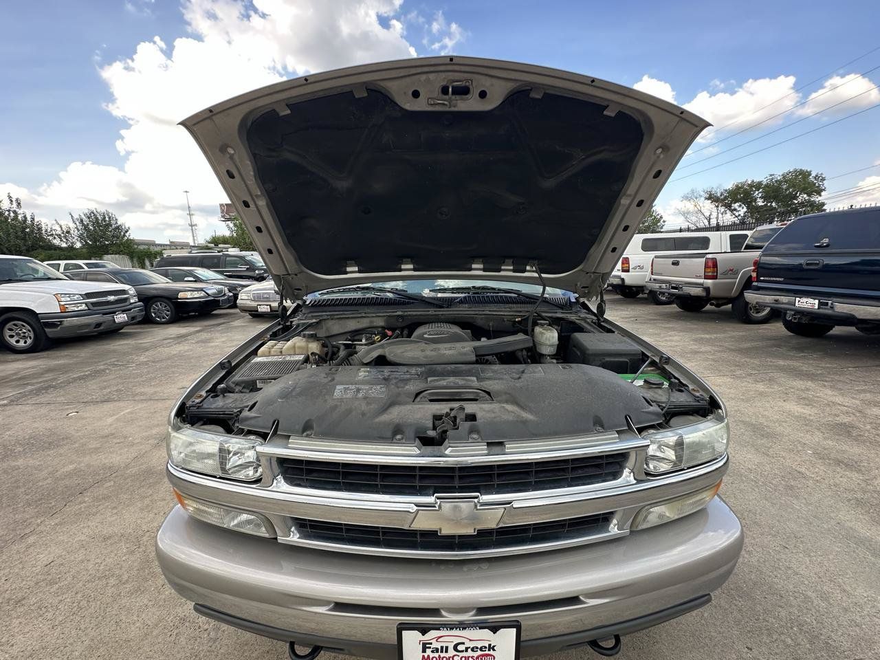 Used 2004 Chevrolet Tahoe LT w/ LT Preferred Equipment Group AWD/4WD image 9