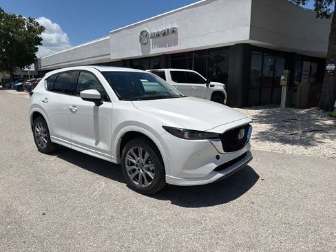 Used 2025 MAZDA CX-5 AWD 2.5 S w/ Premium Plus Pkg image 3