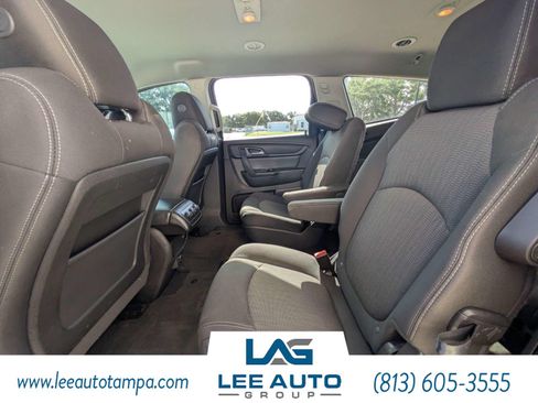 Used 2016 Chevrolet Traverse LT w/ Style and Technology Package FWD image 13
