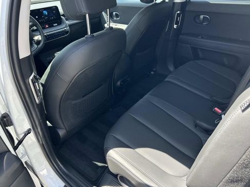 Used 2025 Hyundai Ioniq 5 SEL RWD image 21