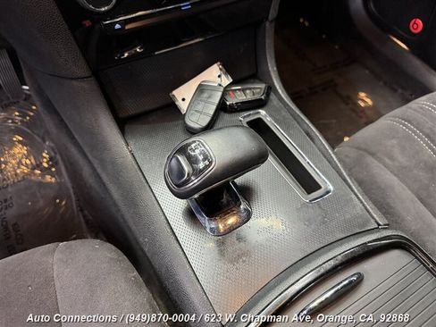 Used 2012 Chrysler 300 S RWD image 14