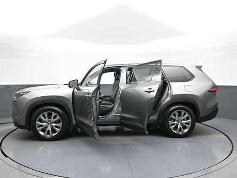 Certified 2025 Toyota Grand Highlander AWD Hybrid image 45