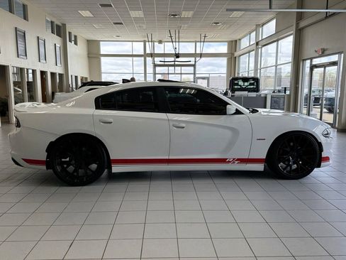 Used 2015 Dodge Charger R/T image 8