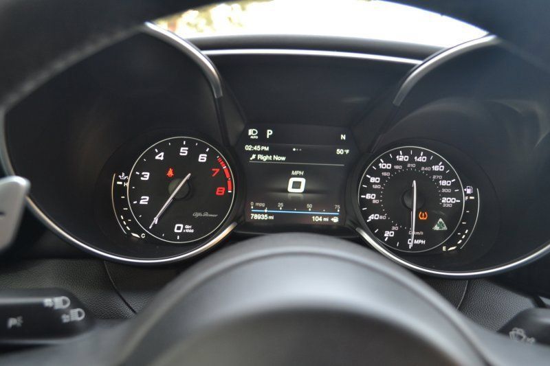 Used 2018 Alfa Romeo Giulia Quadrifoglio RWD image 19